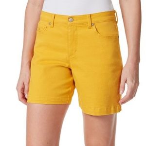 NWT "Gloria Vanderbilt Amanda" Classic Rise Shorts 14 Petite